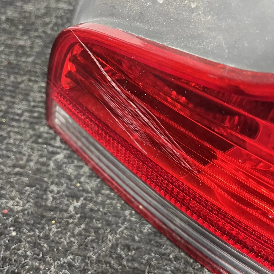 ☑️ Lámpara de luz trasera derecha lado pasajero BMW 128i 135i 2008-2011 NOTA de fabricante de equipos originales Foto 4 de 4