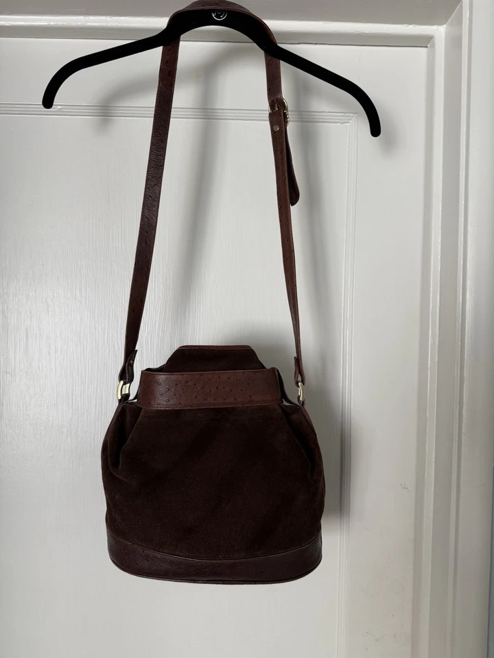 Bolso de Hombro Vintage Neiman Marcus Gamuza + Cuero Barril Marrón Hecho en Italia Foto 3 de 4
