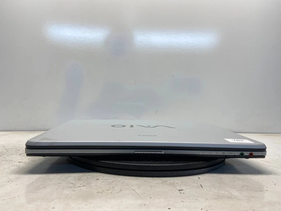 Sony Vaio VGN-FS660/W Intel Pentium M 740 1.73GHz 1 GB 无硬盘 — 第 3/4 张图片