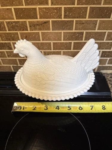 Vintage Indiana Glass milk white Hen On A Nest 7" Chicken Perfect!