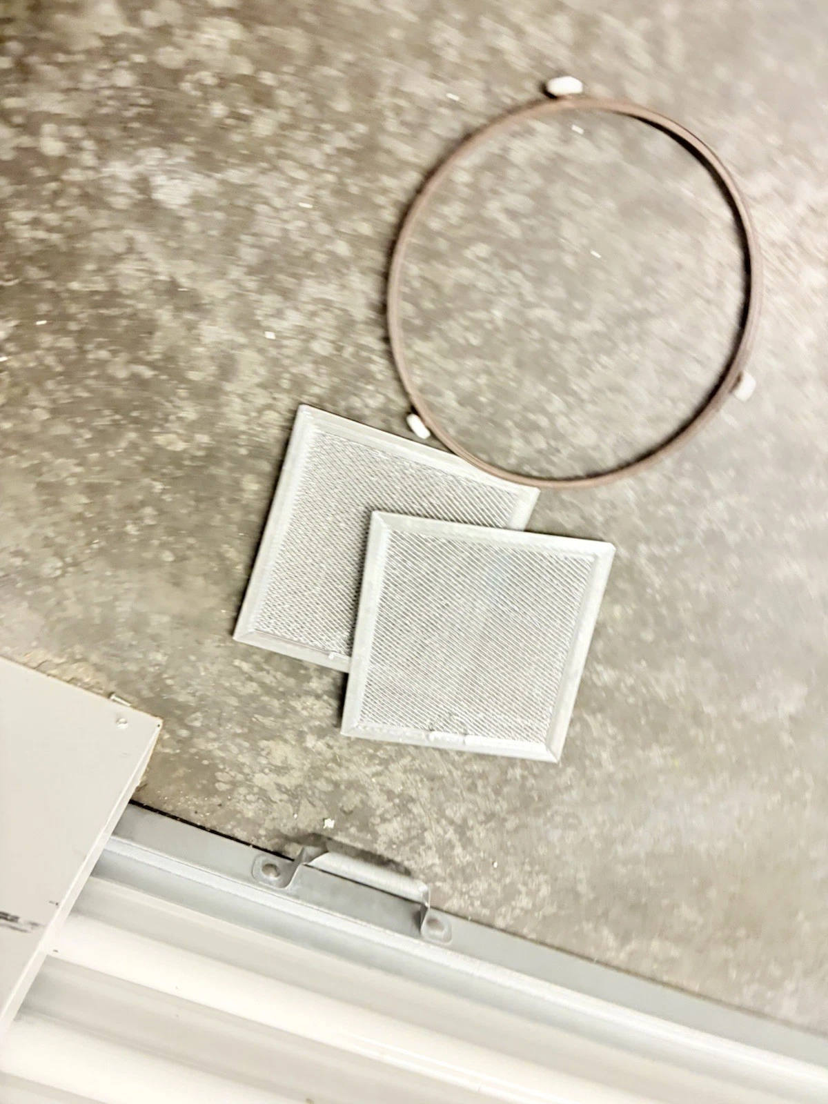 RMW1630-RMW1630 White Microwave Oven Grease Filter & Plate Rotating Paltform