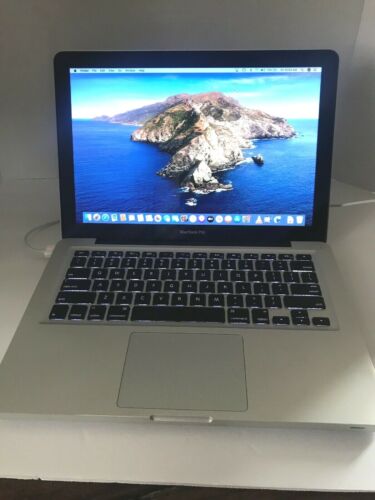 lot of 5 Apple Macbook Pro 13" I5 2.5GHZ 240gb SSD 8GB RAM OS 10.15 +new charger - Afbeelding 1 van 6