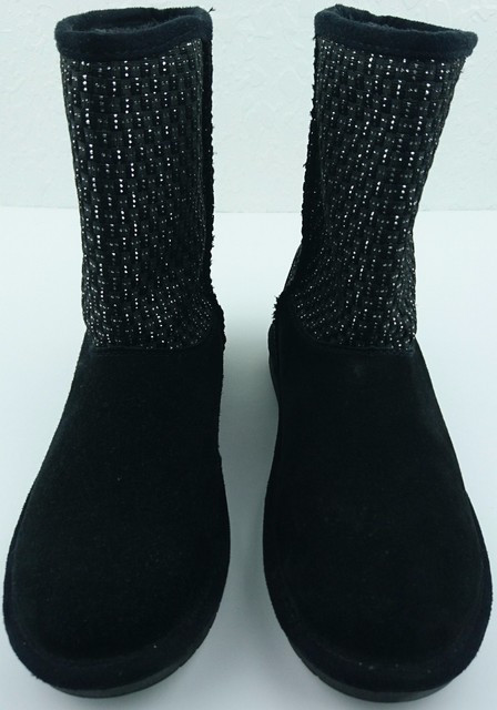 black fuzzy boots