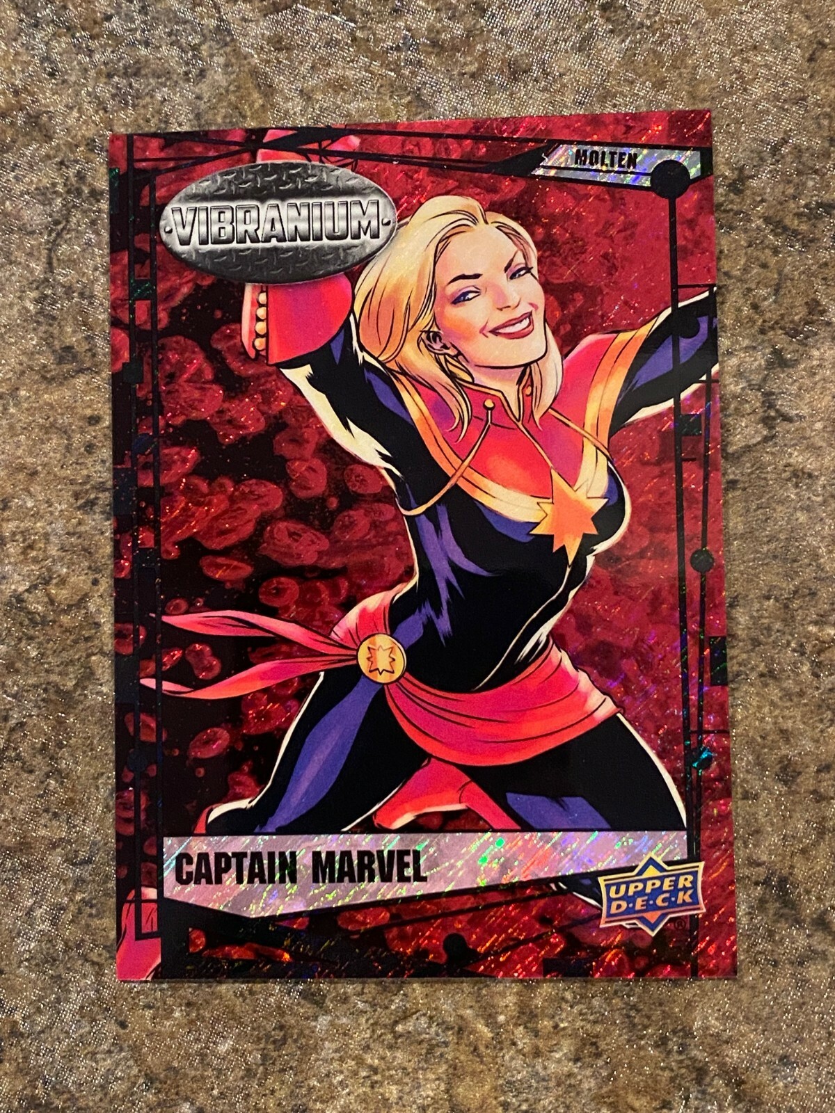 2015 Marvel Vibranium Molten #02 #2 CAPTAIN MARVEL 155/299 Red😍😍*