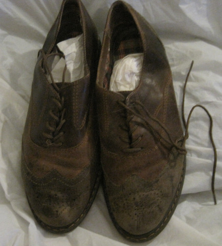 Van Heusen Comfort Wingtip Oxford Cognac Shoes Size 10 M  display picture 2
