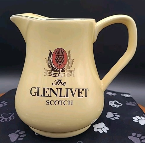 Jarra de agua de whisky escocés vintage Glenlivet decoración amarilla - Imagen 3 de 6