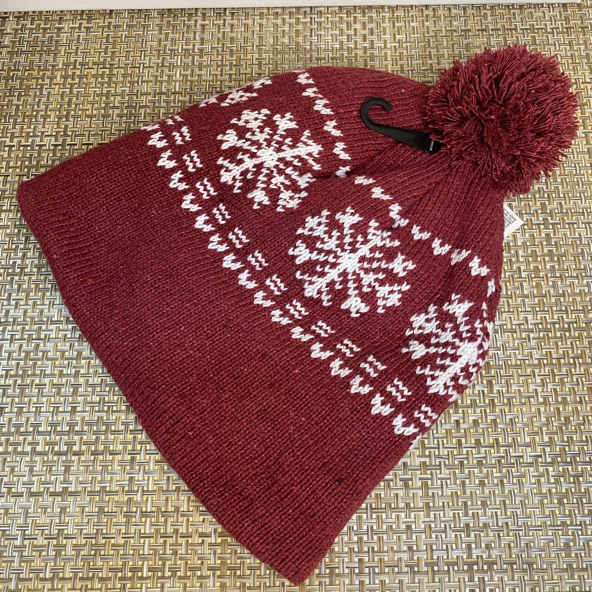 Juncture Beanie Fleece Cap Chapeau Tonque Pom Knit Ski Hat