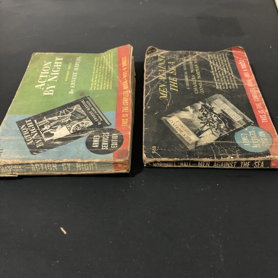 armed services edition 2 paperbacks ( Men Against The Sea & Action By Night Foto 3 de 4
