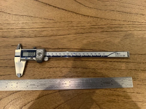 Mitutoyo Electronic Caliper 0 - 8" 0.0005" IP67  200MM
