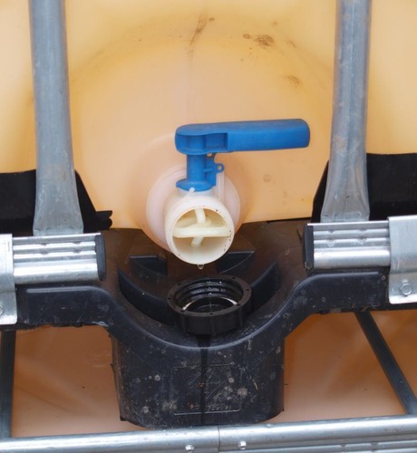 IBC Water Tank. 600 Litre IBC Container. Water Storage - Picture 4 of 4