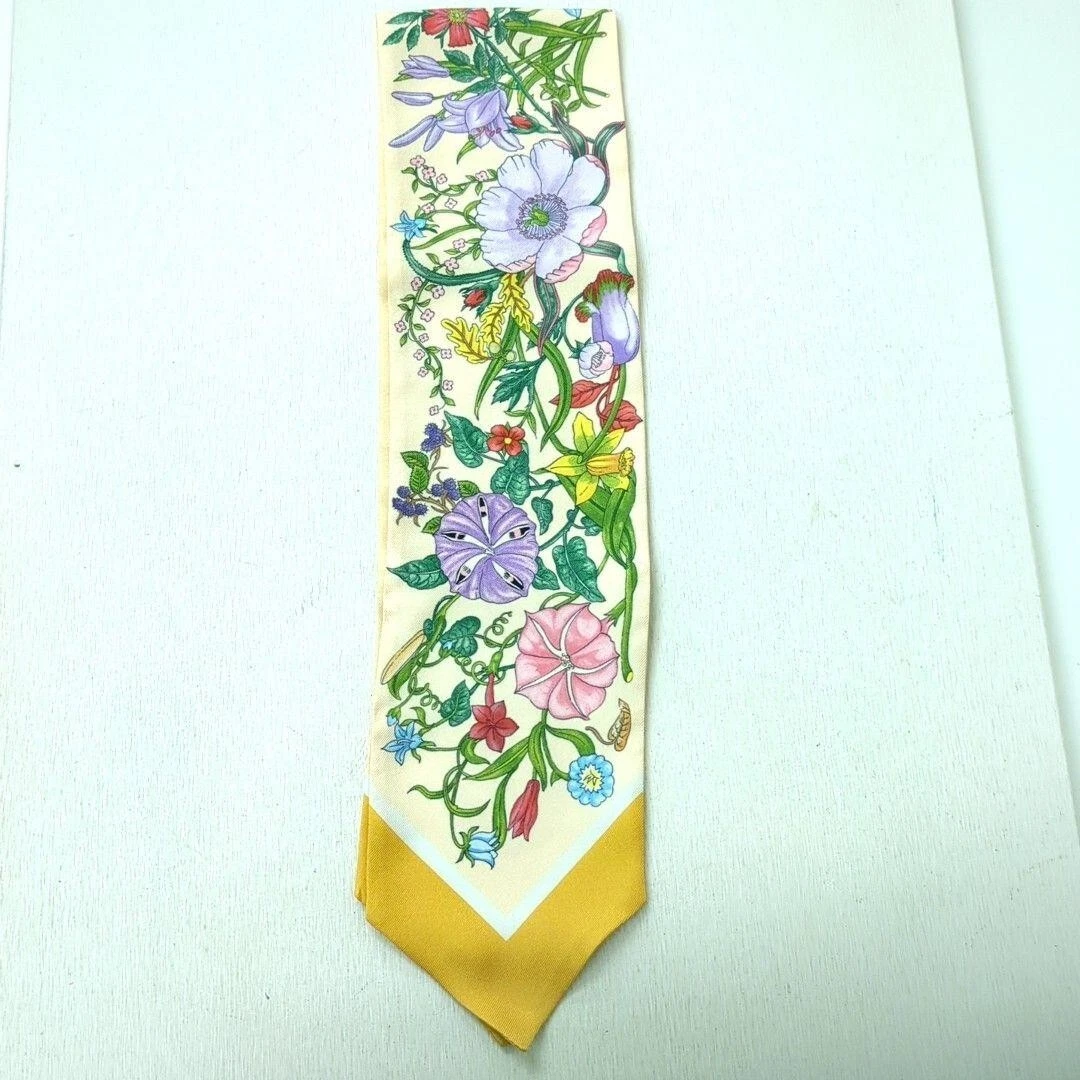 Foulard GUCCI motif floral fleur environ 83 x 10 cm authentique femme