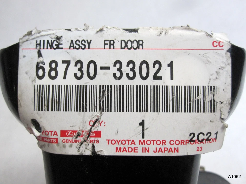 6873033021 MONTAJE DE BISAGRA ORIGINAL TOYOTA, PUERTA DELANTERA, INFERIOR DERECHA 68730-33021 Foto 2 de 4