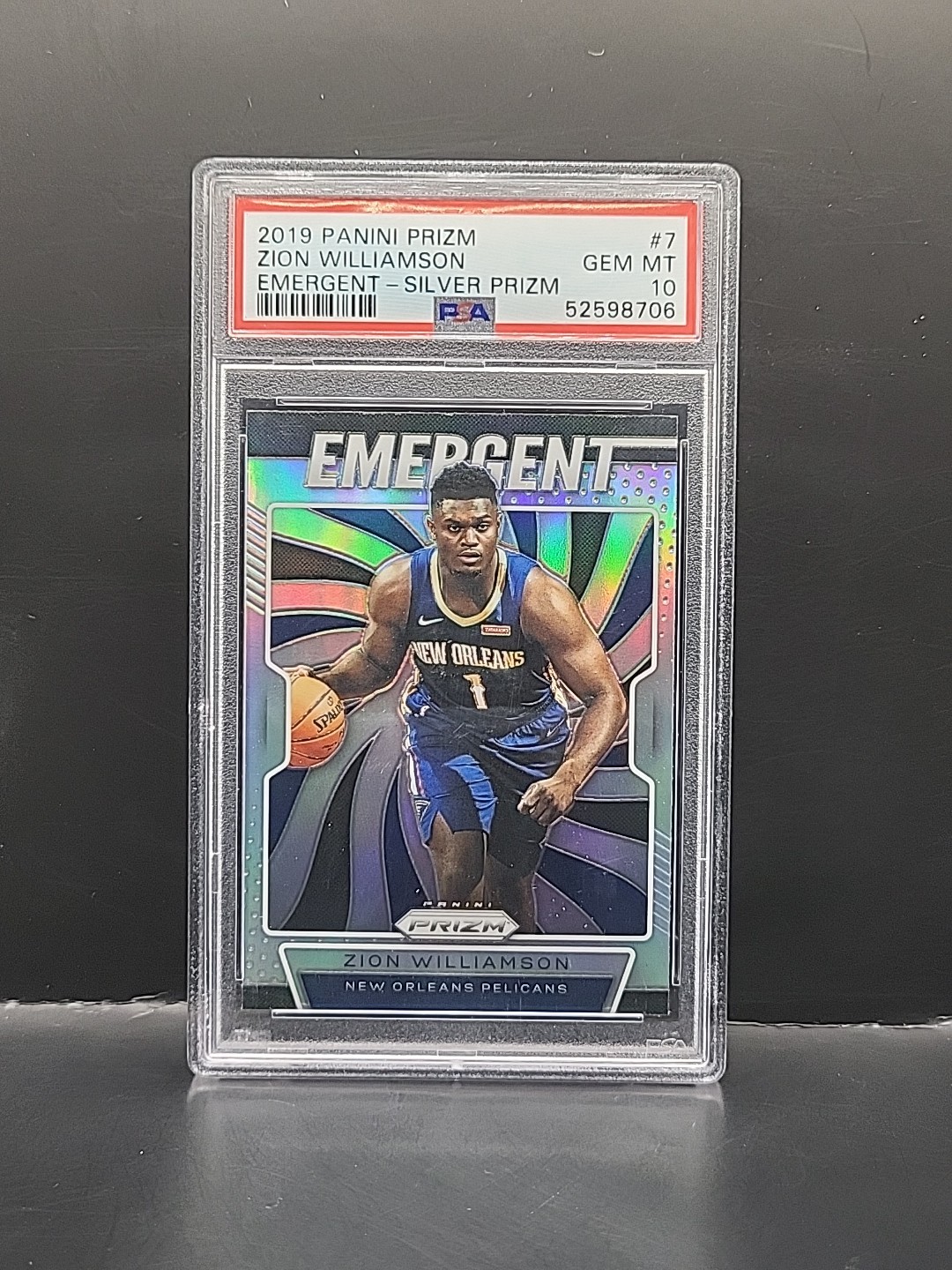 2019-20 Panini Prizm - Zion Williamson #7 Emergent Silver Prizm RC PSA 10 Rookie
