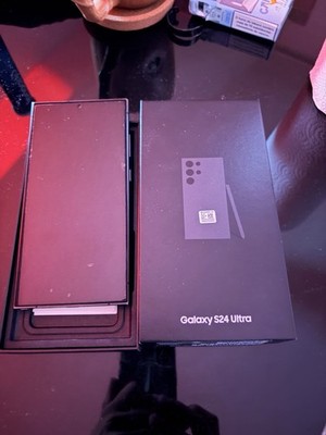 Samsung Galaxy S24 Ultra OVP - Guter Zustand, + zubehörpaket siehe Beschreibung 