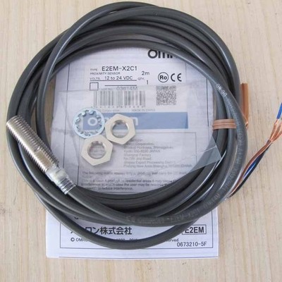 One   E2EM-X2C1 Proximity Sensor E2EM-X2C1 Brand New Fast Shipping #yi
