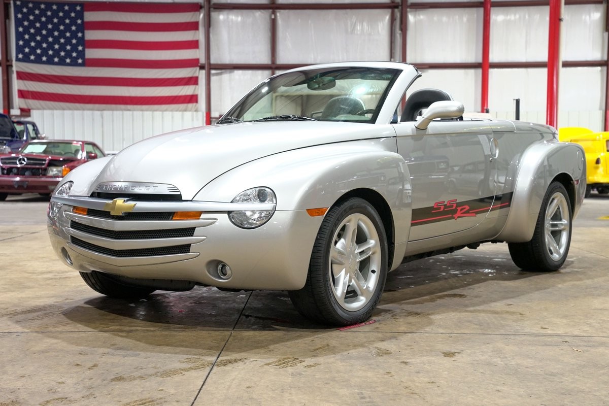 2004 Chevrolet SSR LS