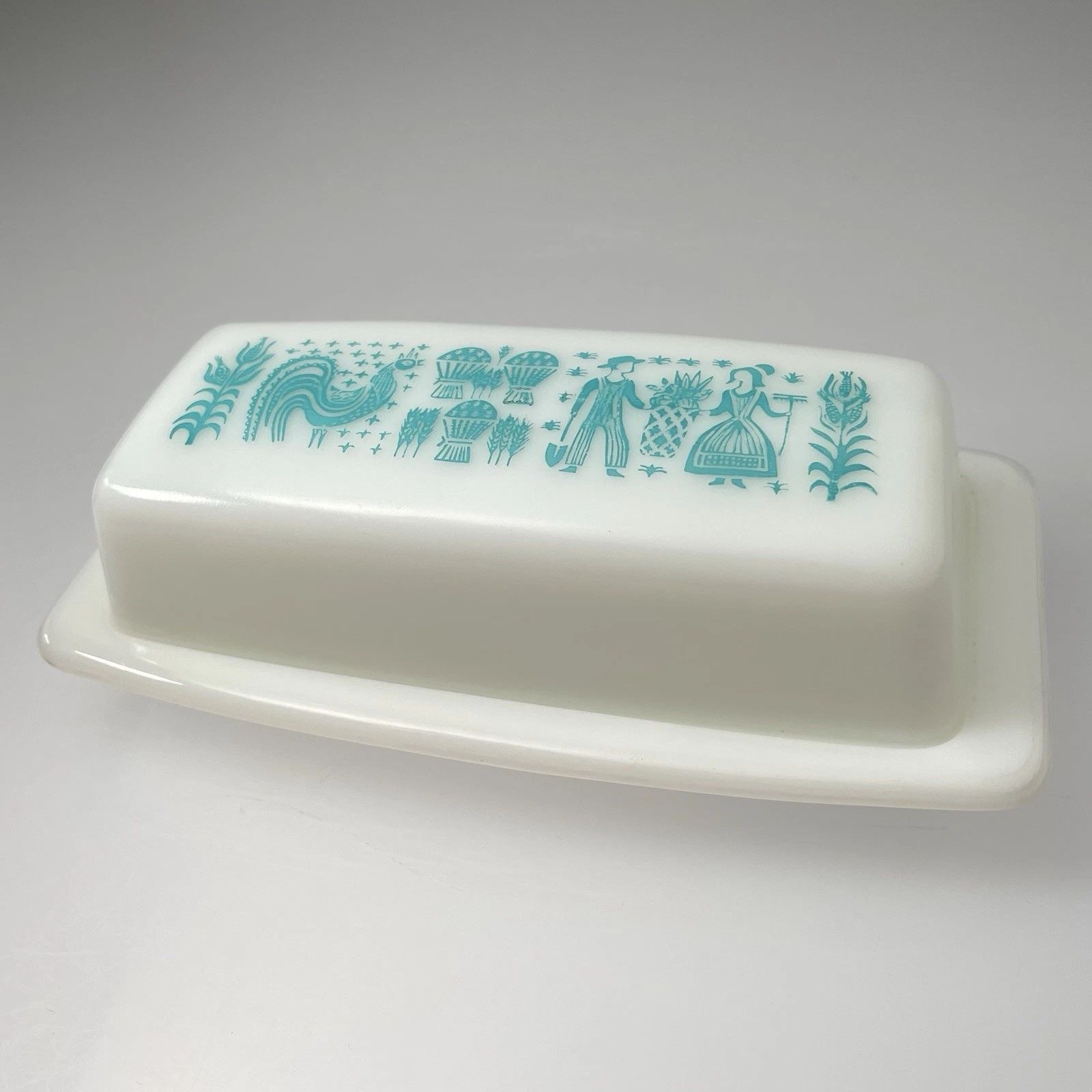 Pyrex Amish Butterprint Glass Butter Dish with Lid, White Blue Folk Art, 7 Inch