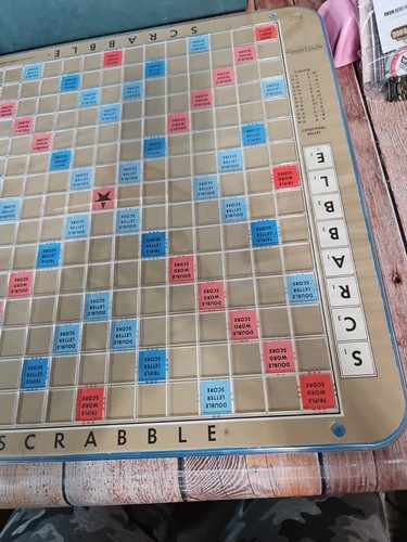 Vintage Deluxe Edition Scrabble Crossword Turntable Board Game 1972 Complete - Picture 10 of 15