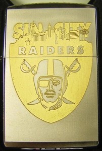 RARE2020 RAIDERS SIN CITY MOVIE PHANTOM FOOTBALL TEAM ZIPPO LIGHTER & ZIPPO BOX