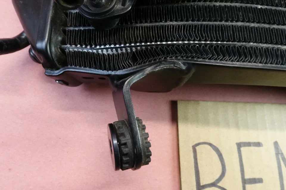 Ventilador de refrigeración del radiador Ducati Streetfighter 848 2011-2015 Foto 3 de 4