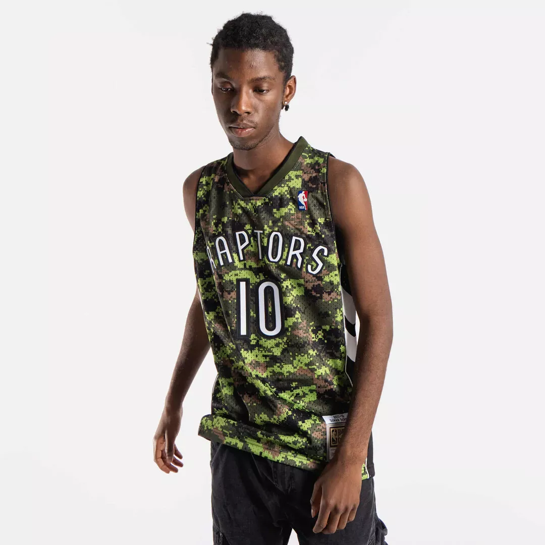 Mitchell & Ness Men's Mitchell & Ness DeMar DeRozan Camo Toronto Raptors  2011-12 Hardwood Classics Swingman Player - Jersey