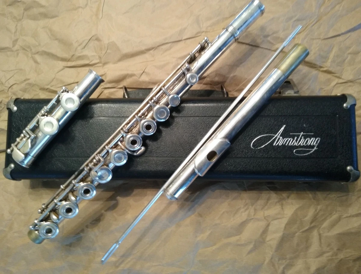 Armstrong Model 103 C Foot Open Hole Flute w Case Rod. USA. Very