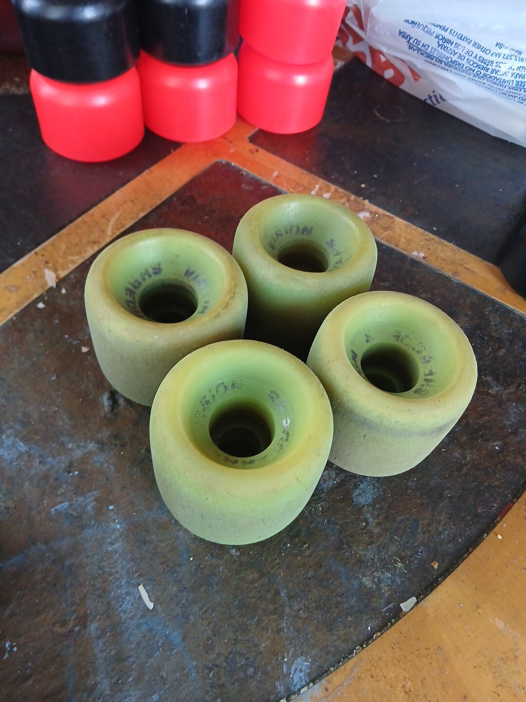 Vintage VISION SHREDDER Skateboard Wheels GREEN RARE USED OLDSCHOOL 88A 65MM Nos