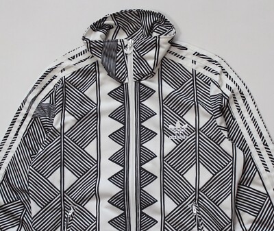 Adidas graphic heavy deals jacket