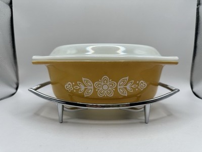 Vintage 3 Pc Pyrex Butterfly Gold 043 Oval 1.5 Quart Casserole Dish Lid Cradle