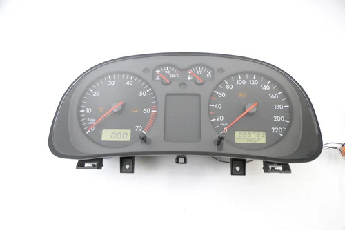 VW Golf 4 Tacho Tachometer Kombiinstrument 289.000km 1J0919860 1,4 16V 75PS 55kw