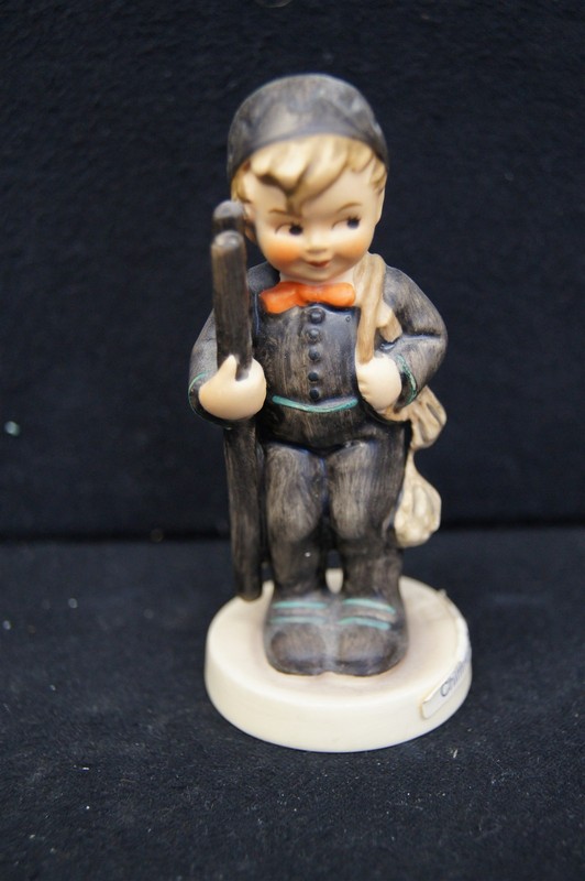 HUMMEL Goebel Porcelain Figurine #12/2/0 Chimney Sweep 4" TMK-6