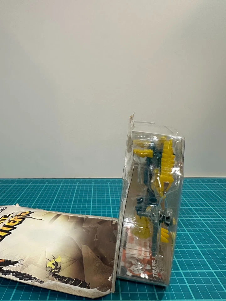 Transformers Prime Cyberverse Twinstrike - Image 2 of 4