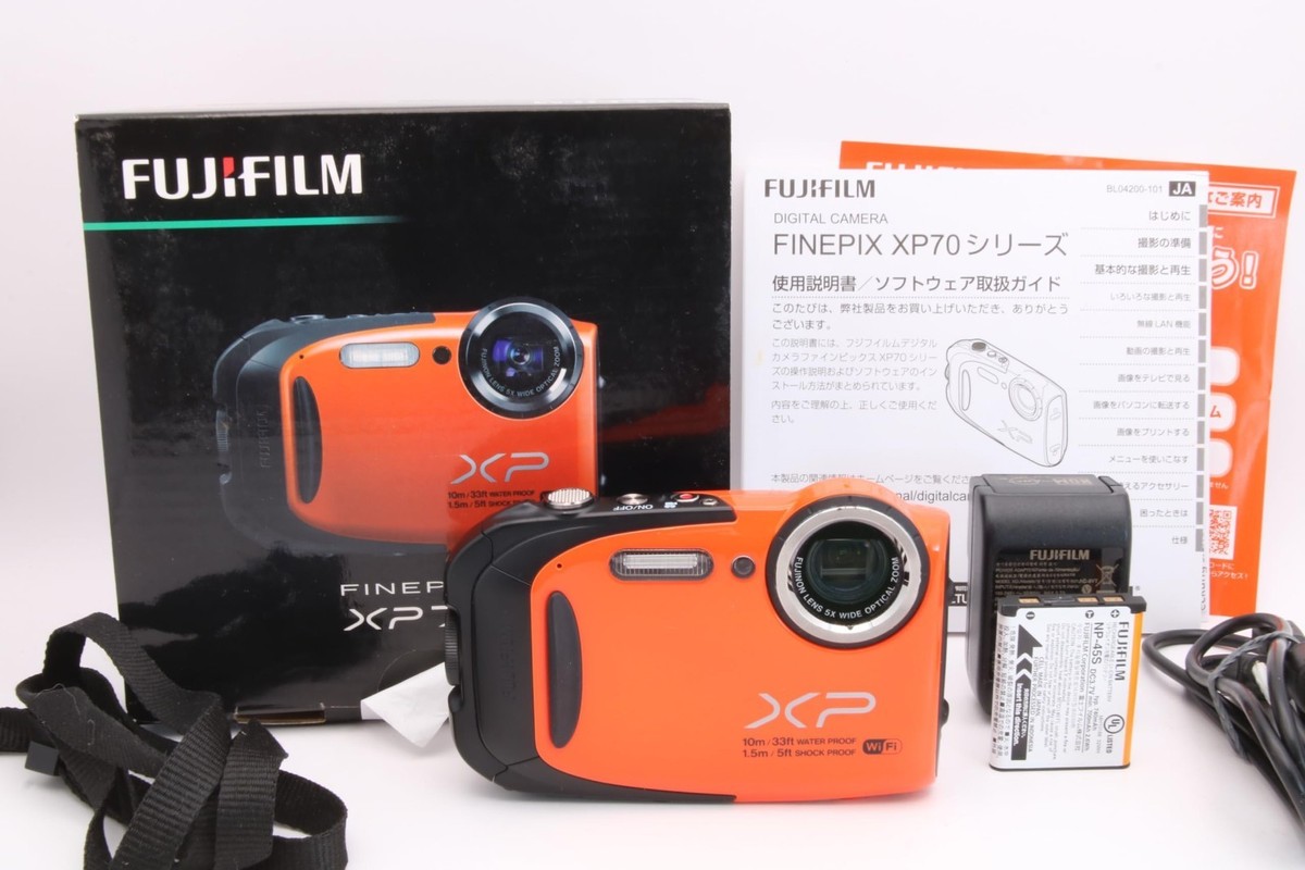 Near Mint】Fujifilm Finepix XP70 16 MP Compact Digital Camera 