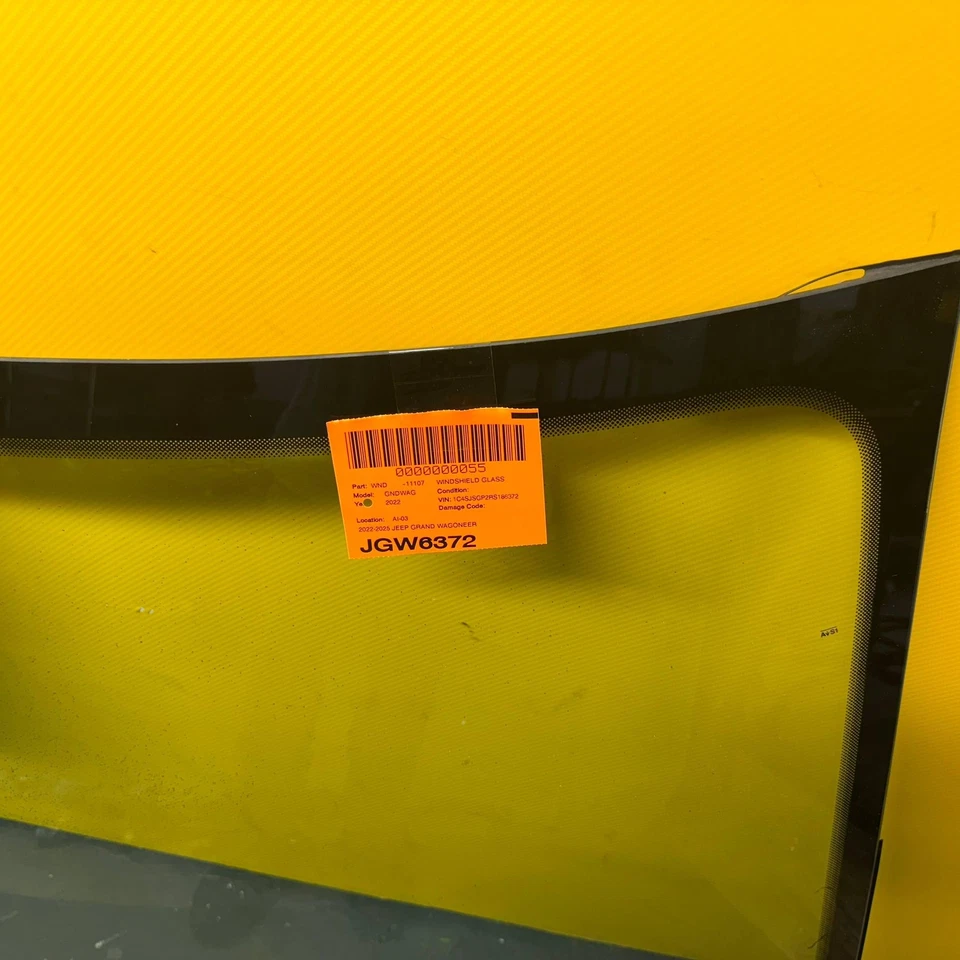 Jeep Grand Wagoneer 2022-2025 tinte verde térmico Foto 2 de 4