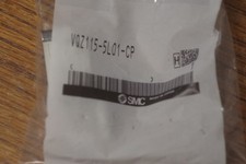 SMC VQZ115-5L01-CP SOLENOID VALVE NEW IN PACKAGE 