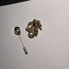 Lot of 2 Gold Tone Letter G Initial brooch / lapel stick pin