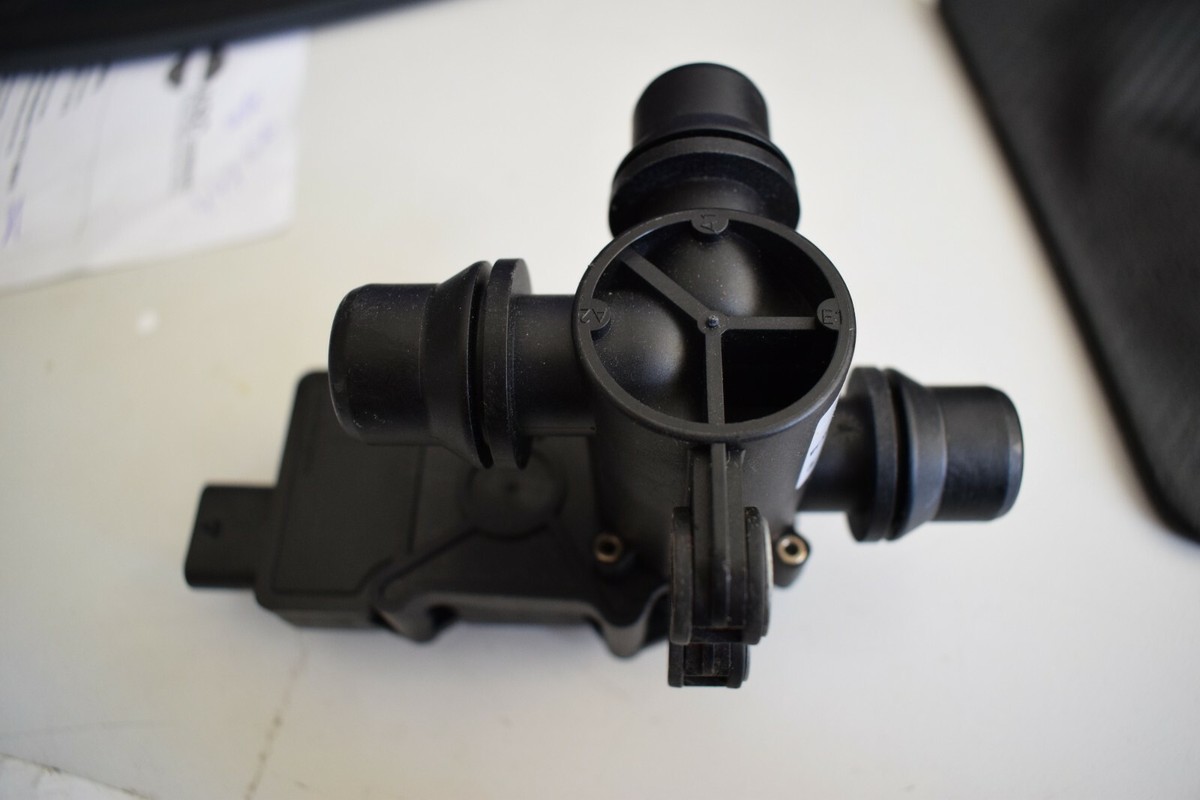 Mercedes Original A0005003040 Umschaltventil Kühlwasser Water Pump  