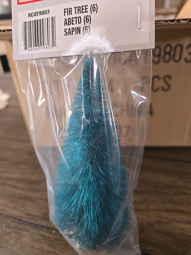 6" Bottle Brush Trees Blue/Green Winter /Christmas Set of 24 Craft Lot - Picture 2 of 2