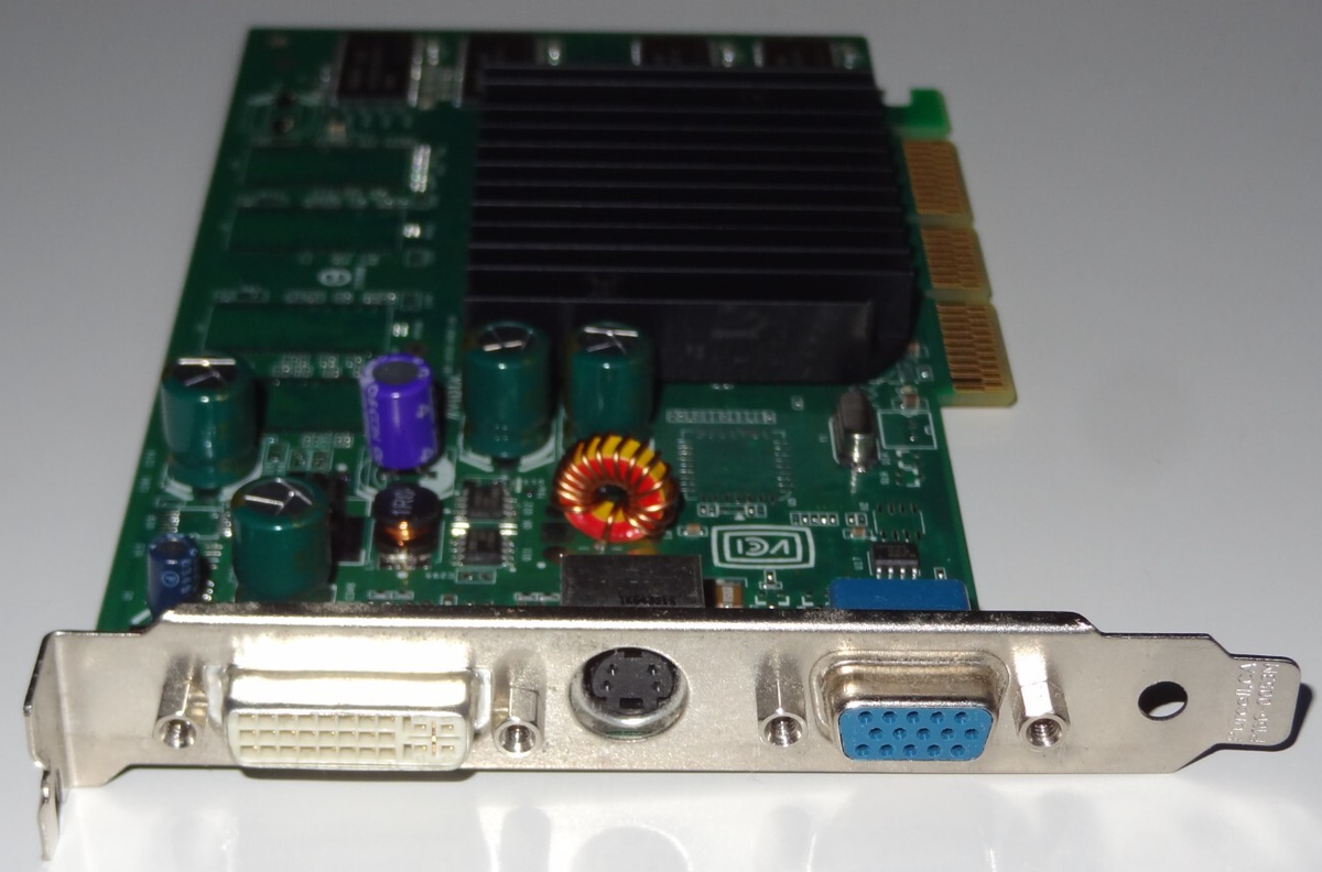 NVIDIA GeForce FX 5200 Desktop 128MB DDR AGP Video Card CN-0G0001