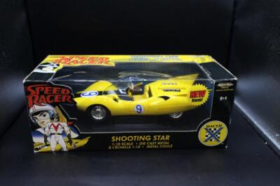 ミニカー 2003 1/18 ERTL Speed Racer Shooting Star Auto World 1:18 Speed Racer Shooting Star with Racer X