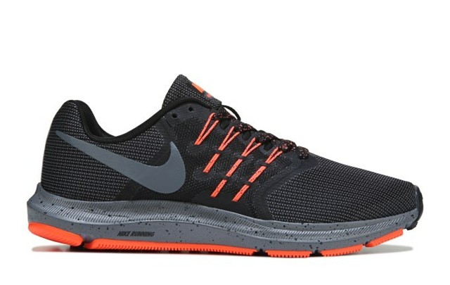 nike run swift black and orange