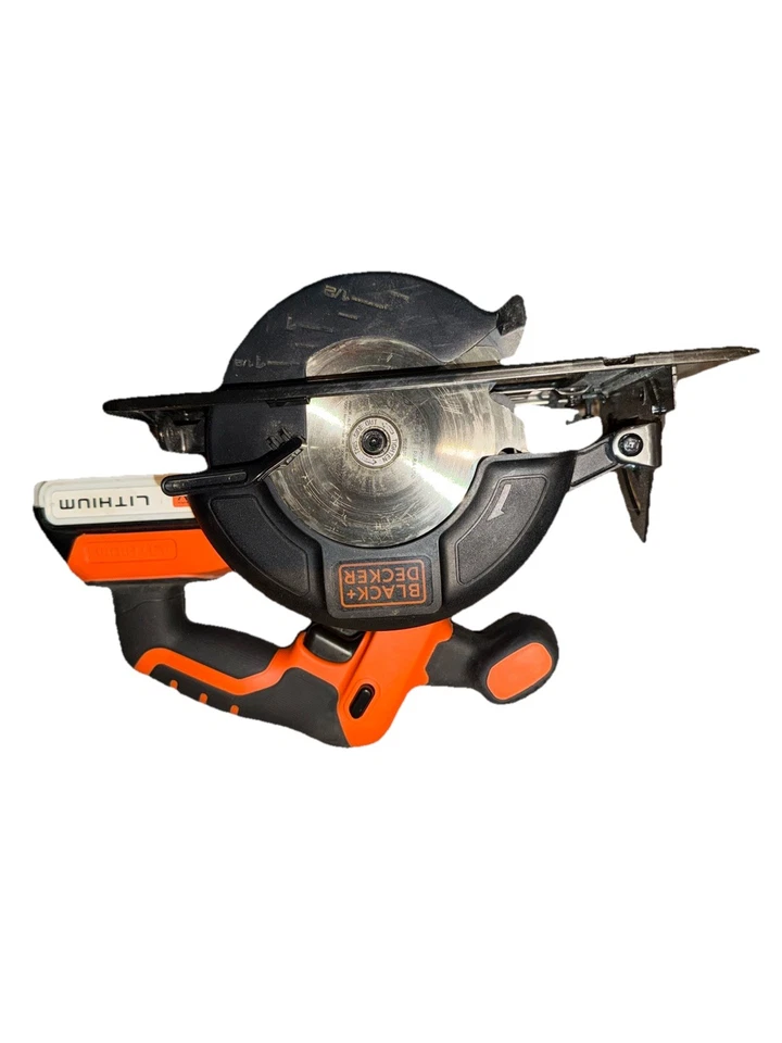 "Sierra circular BLACK+DECKER 20V MAX 5-1/2"" BDCCS20 probada y funciona muy bien con batería" Foto 4 de 4