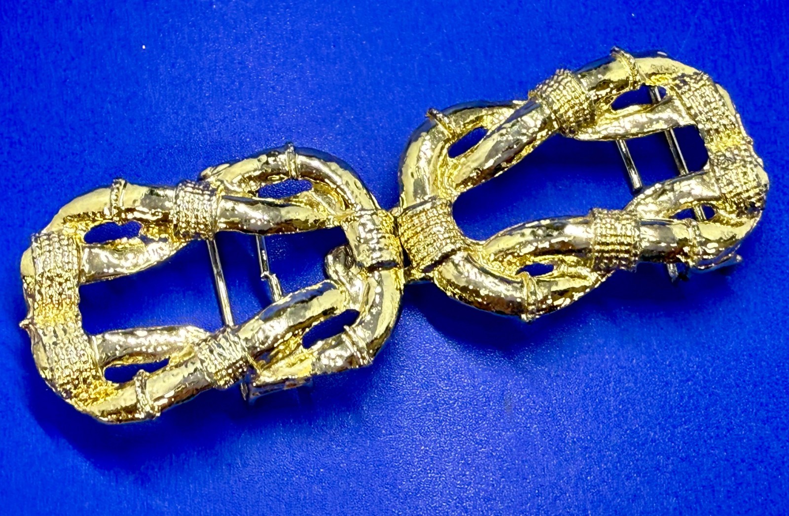 Bamboo Knotted Interlocking Two Piece Vintage Gol… - image 1