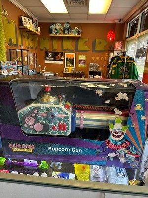 Spirit Killer Klowns from Outer Space Popcorn Gun Works! Preowned