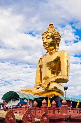 Wandbild: Buddha-Statue im Goldenen Dreieck, Provinz Chiang Rai, Thailand [...]