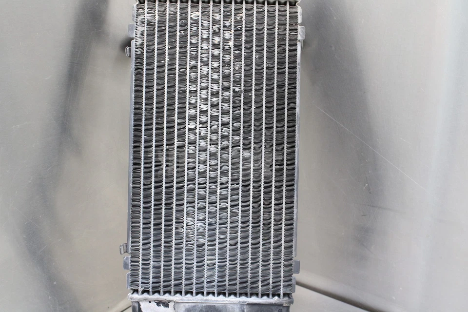 97-07 HONDA SHADOW 1100 VT1100C ENGINE RADIATOR MOTOR COOLER COOLING RADIATER Foto 2 de 4