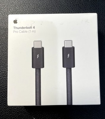 Apple Thunderbolt 4 Pro Cable 1m Black Colored MU883AM/A A2804