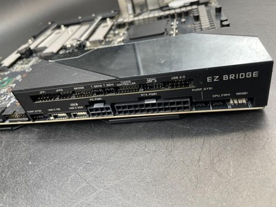 MSI MEG X870E GODLIKE, E-ATX Supports AMD Ryzen 9 PC1723202