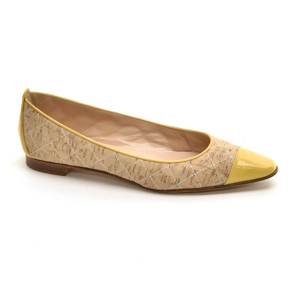 Damas Manolo Blahnik Puntera de Corcho Ballet Planos 40/10 Amarillo Charol Zapatos sin Cordones Foto 4 de 4