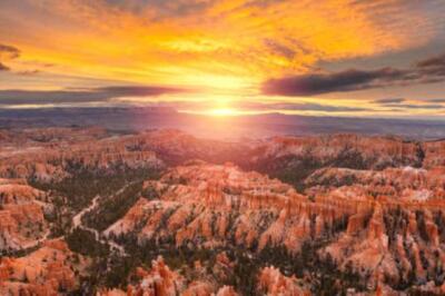 Wandbild: Bryce-Canyon-Nationalpark, Utah, USA im Morgengrauen. (159487761)